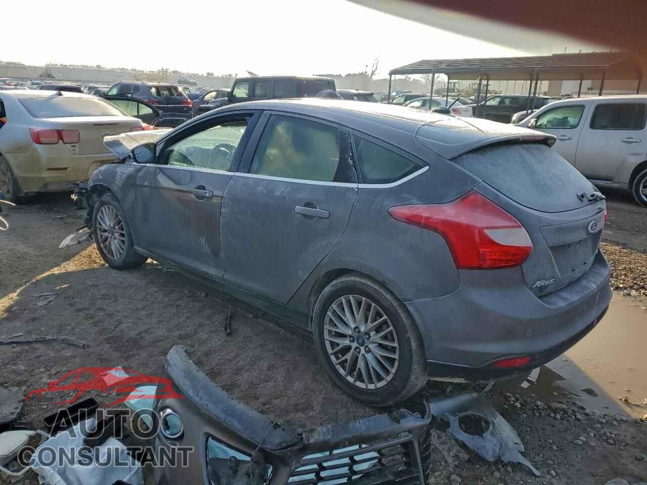 FORD FOCUS 2012 - 1FAHP3M25CL261919