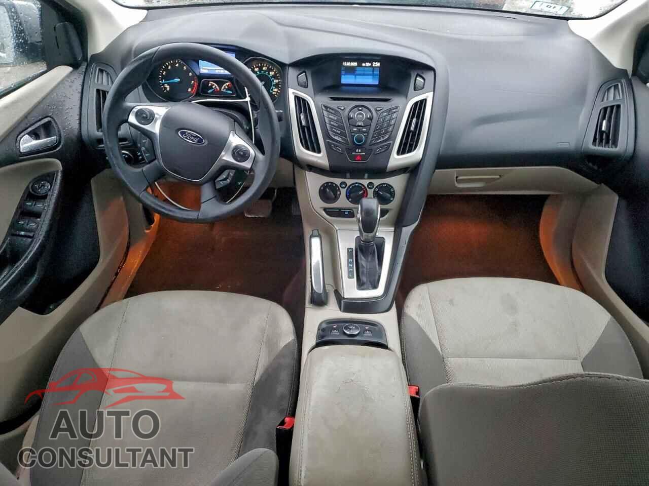 FORD FOCUS 2013 - 1FADP3F28DL329854