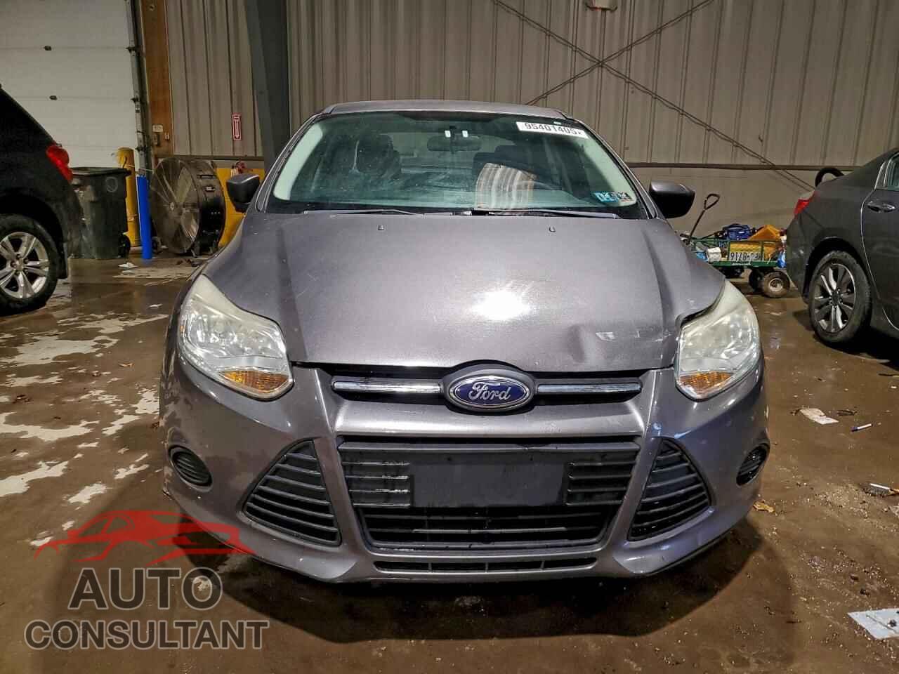 FORD FOCUS 2014 - 1FADP3E22EL240672