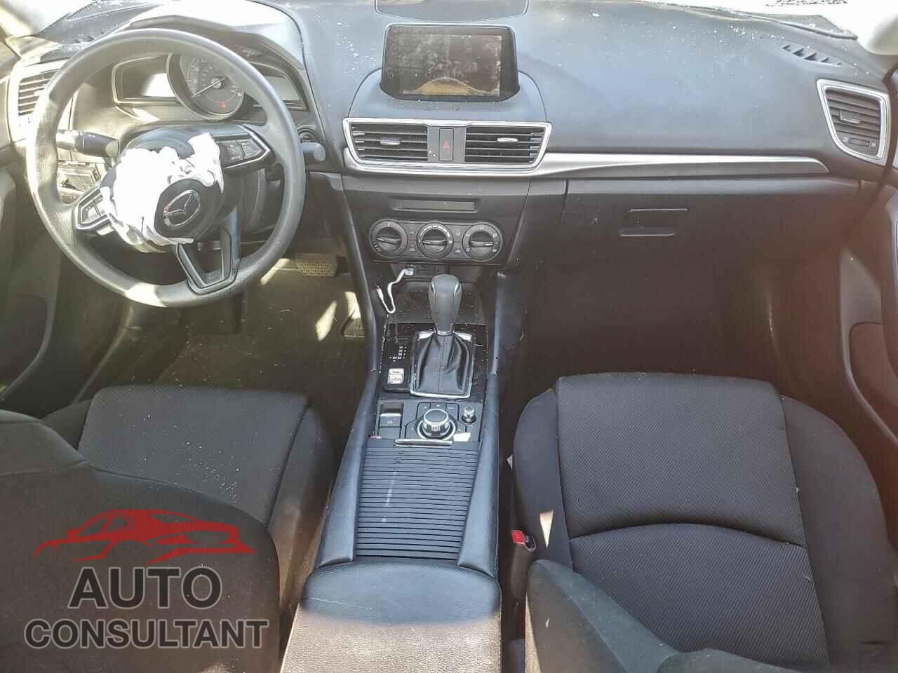 MAZDA 3 2017 - 3MZBN1U7XHM135919