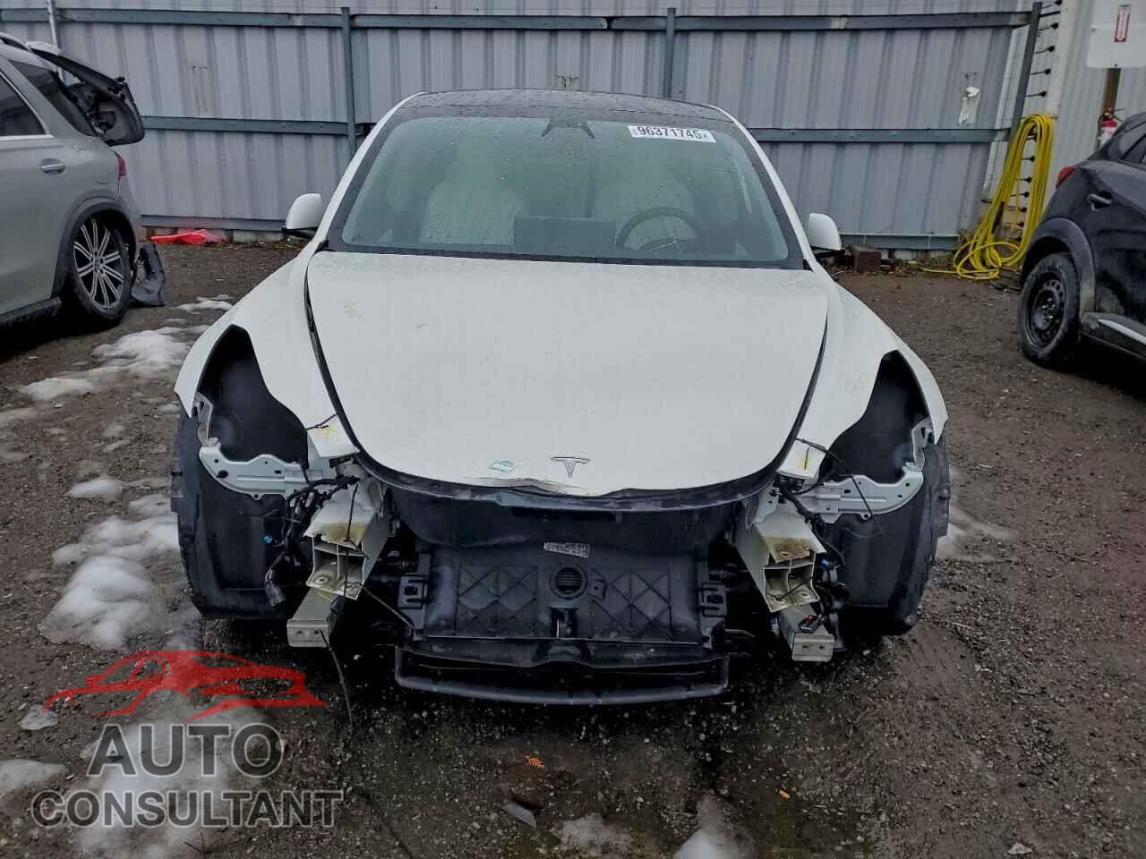 TESLA MODEL 3 2021 - 5YJ3E1EA4MF915785