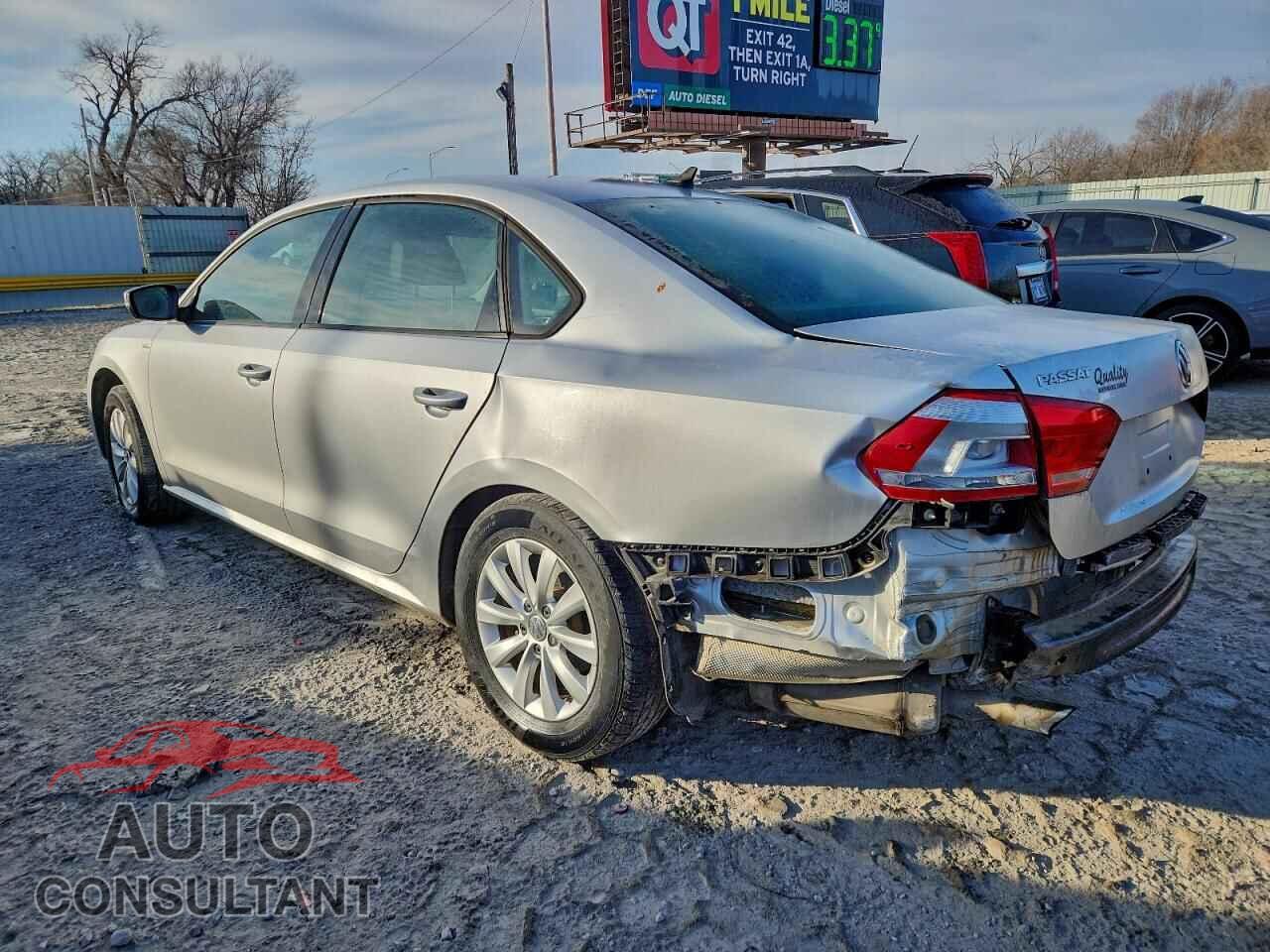 VOLKSWAGEN PASSAT 2014 - 1VWAT7A38EC065842