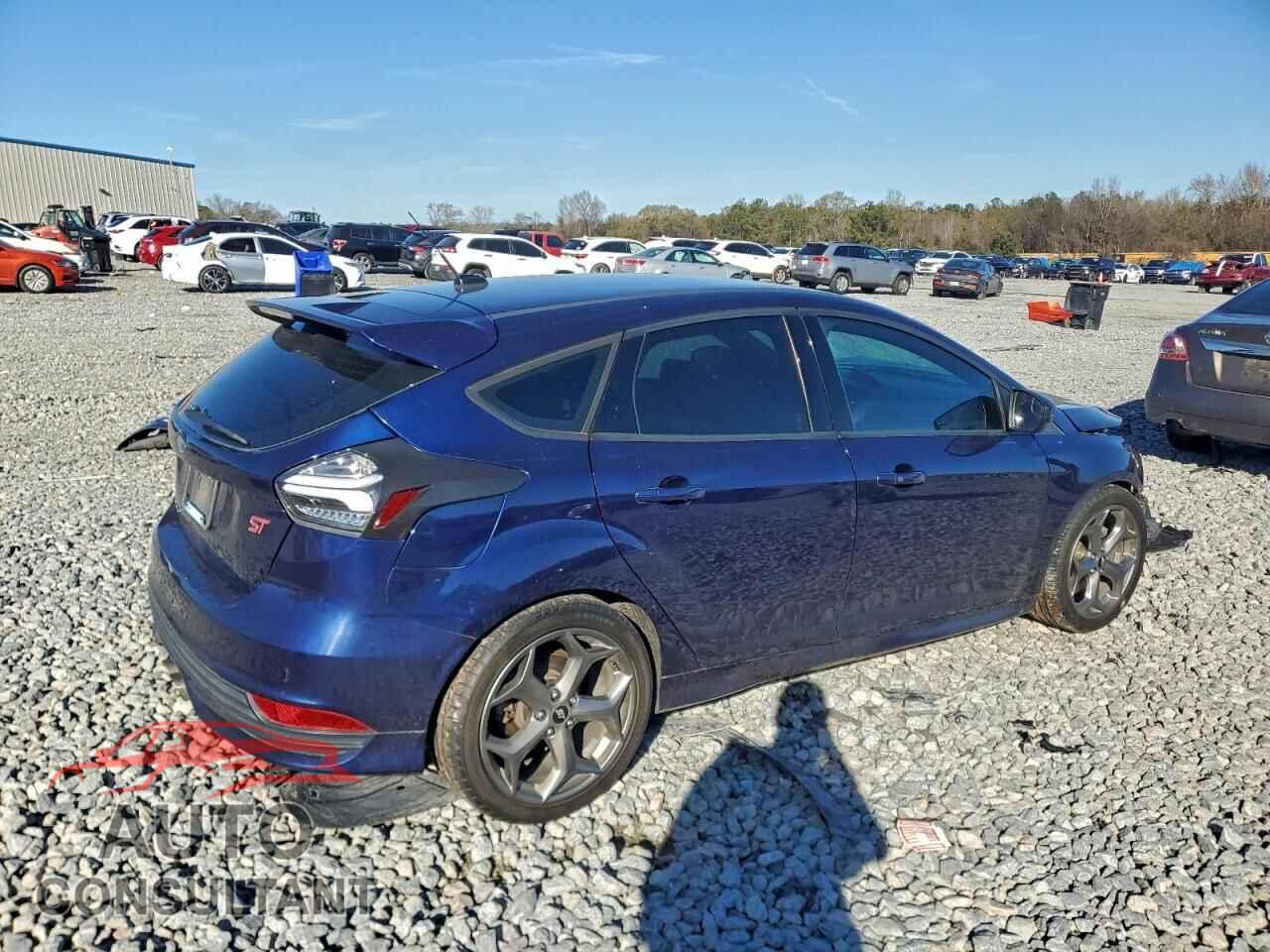 FORD FOCUS 2017 - 1FADP3L96HL307844