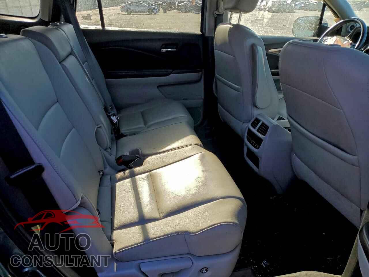 HONDA PILOT 2017 - 5FNYF6H55HB075813