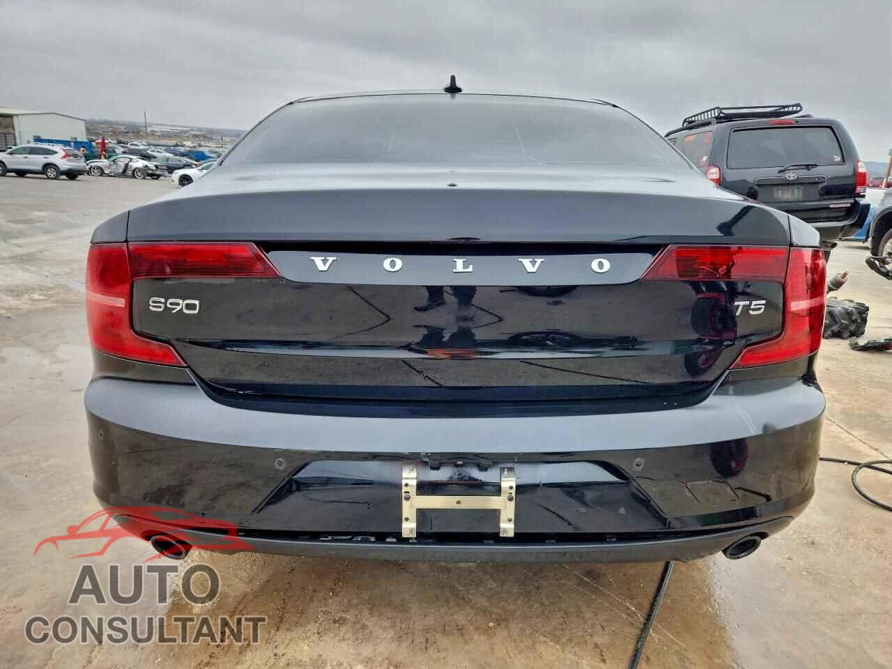 VOLVO S90 2018 - LVY982AK3JP032776