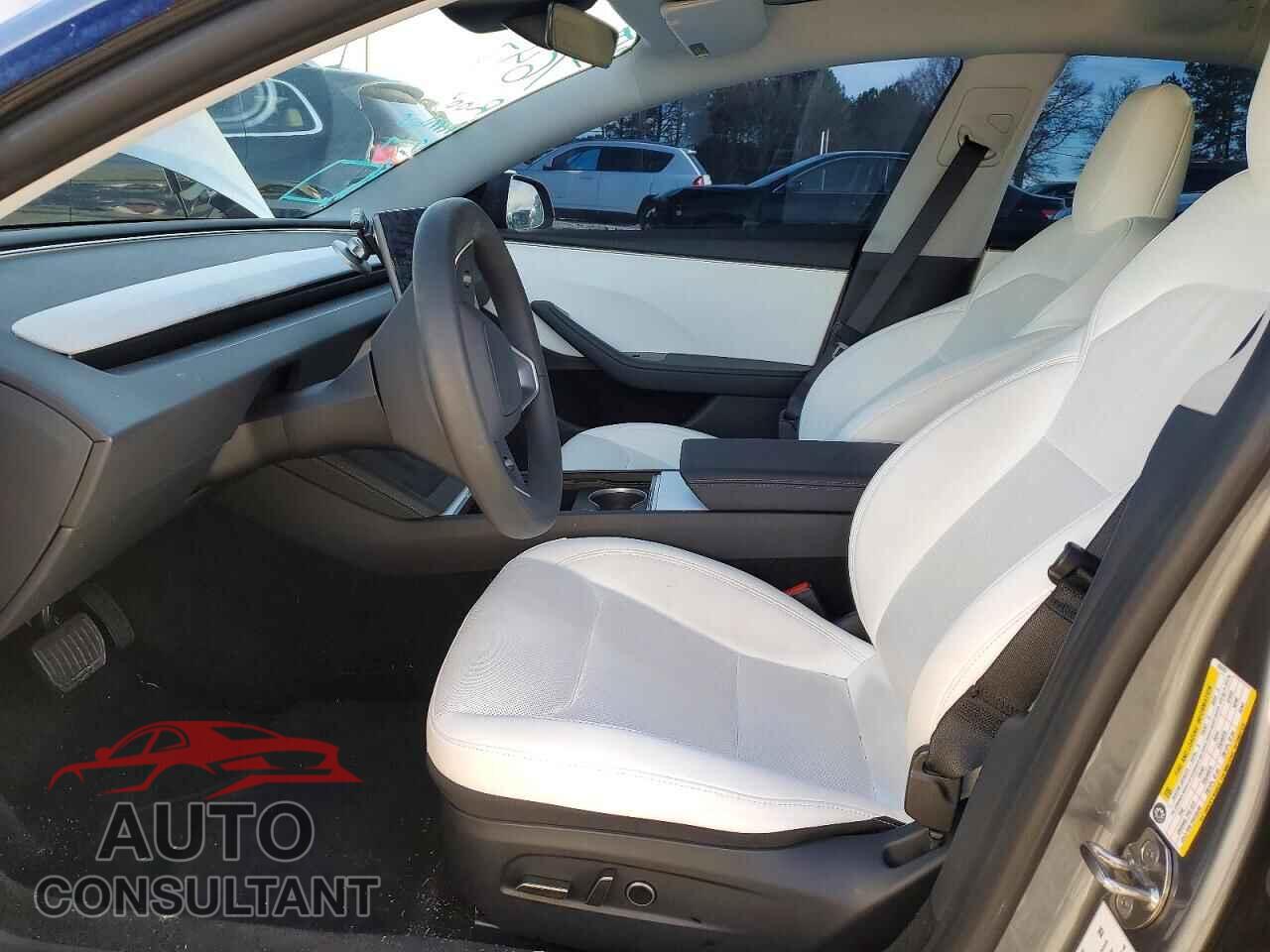 TESLA MODEL 3 2024 - 5YJ3E1EA4RF855787