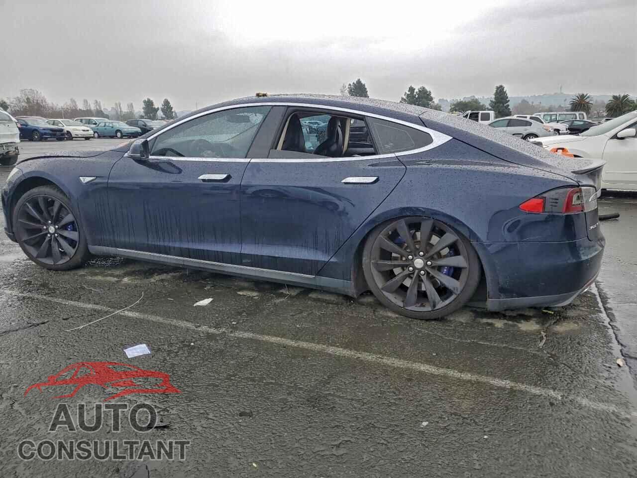 TESLA MODEL S 2013 - 5YJSA1DP8DFP06949