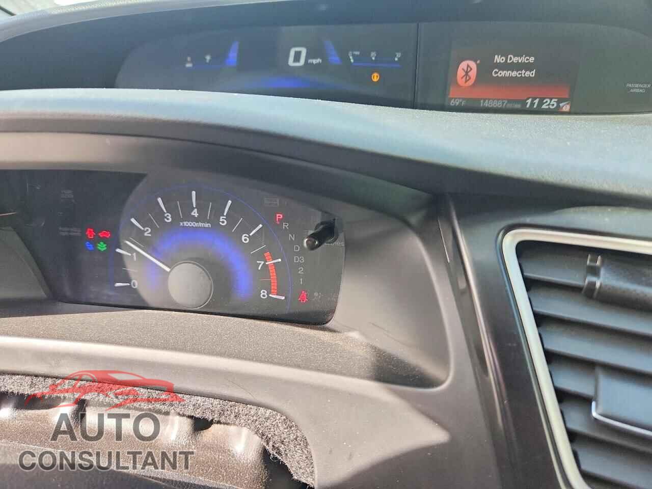 HONDA CIVIC 2013 - 2HGFB2F58DH596366