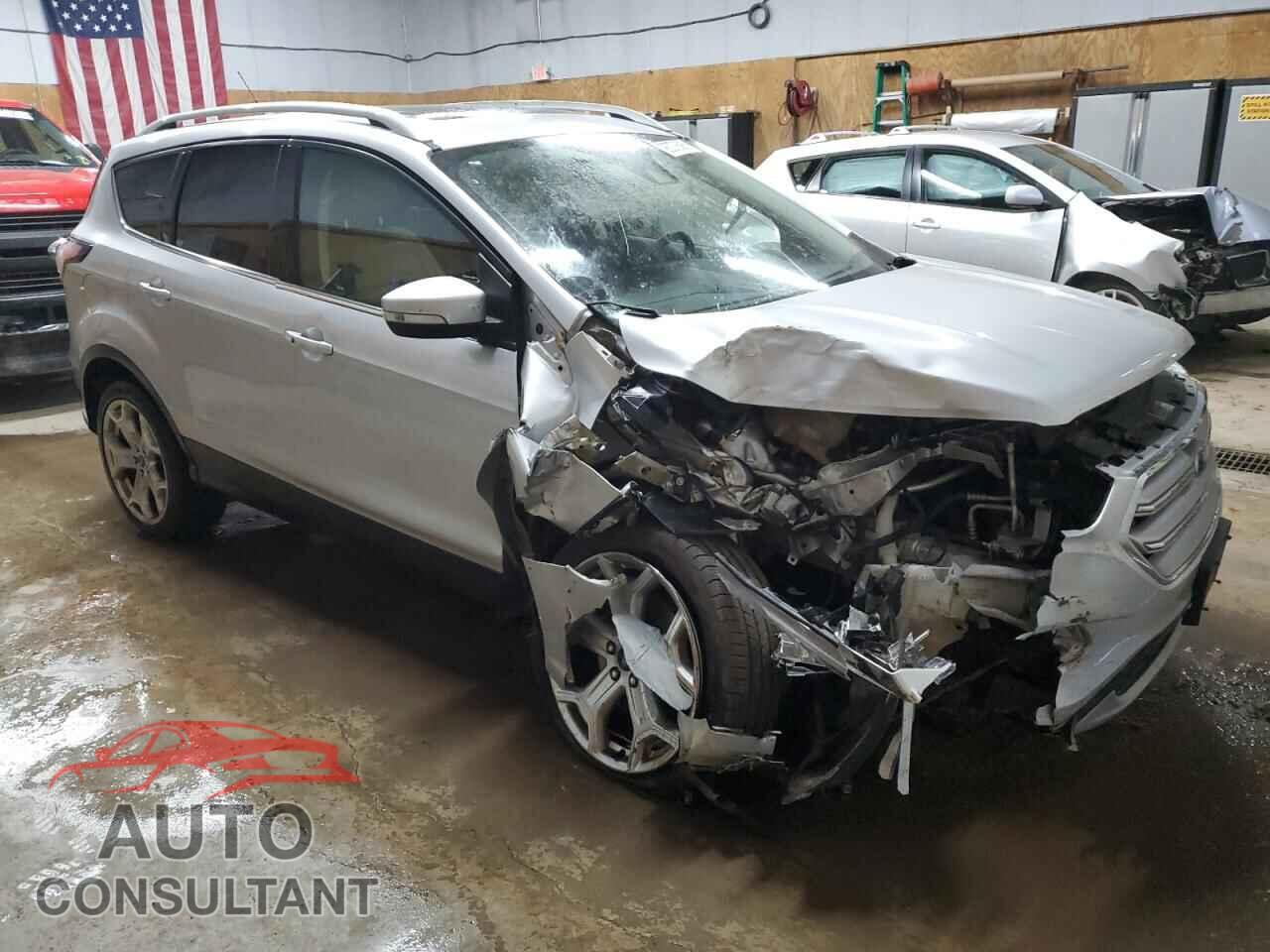 FORD ESCAPE 2017 - 1FMCU9J90HUB65341