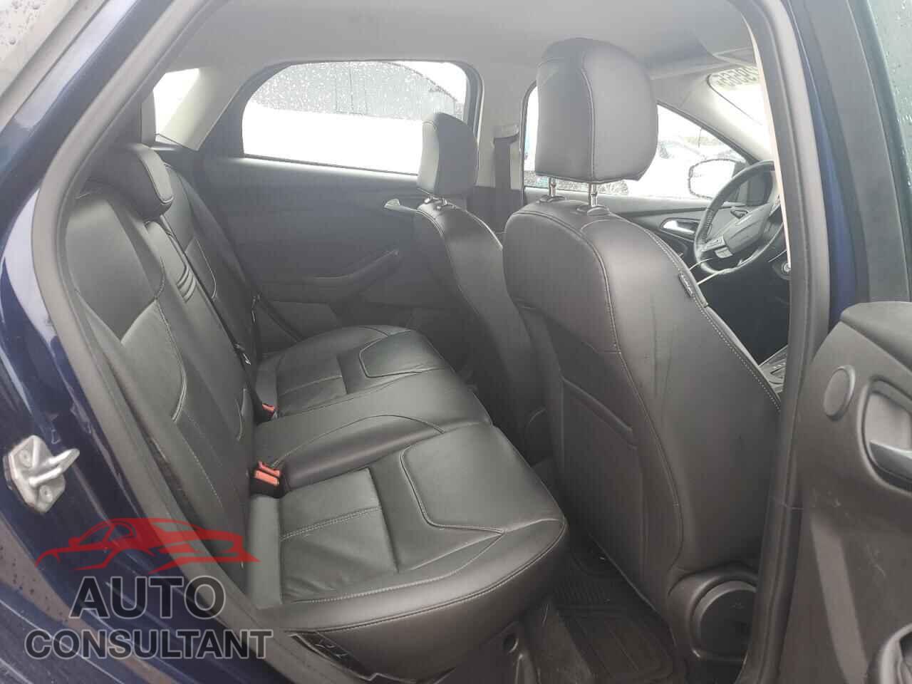 FORD FOCUS 2016 - 1FADP3K23GL242986