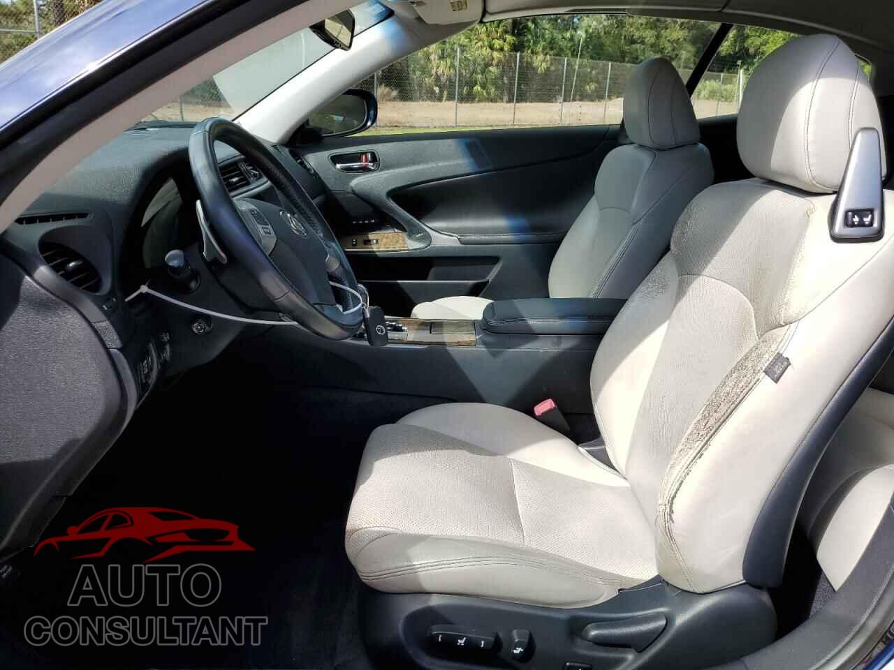 LEXUS IS 2012 - JTHFF2C26C2522060
