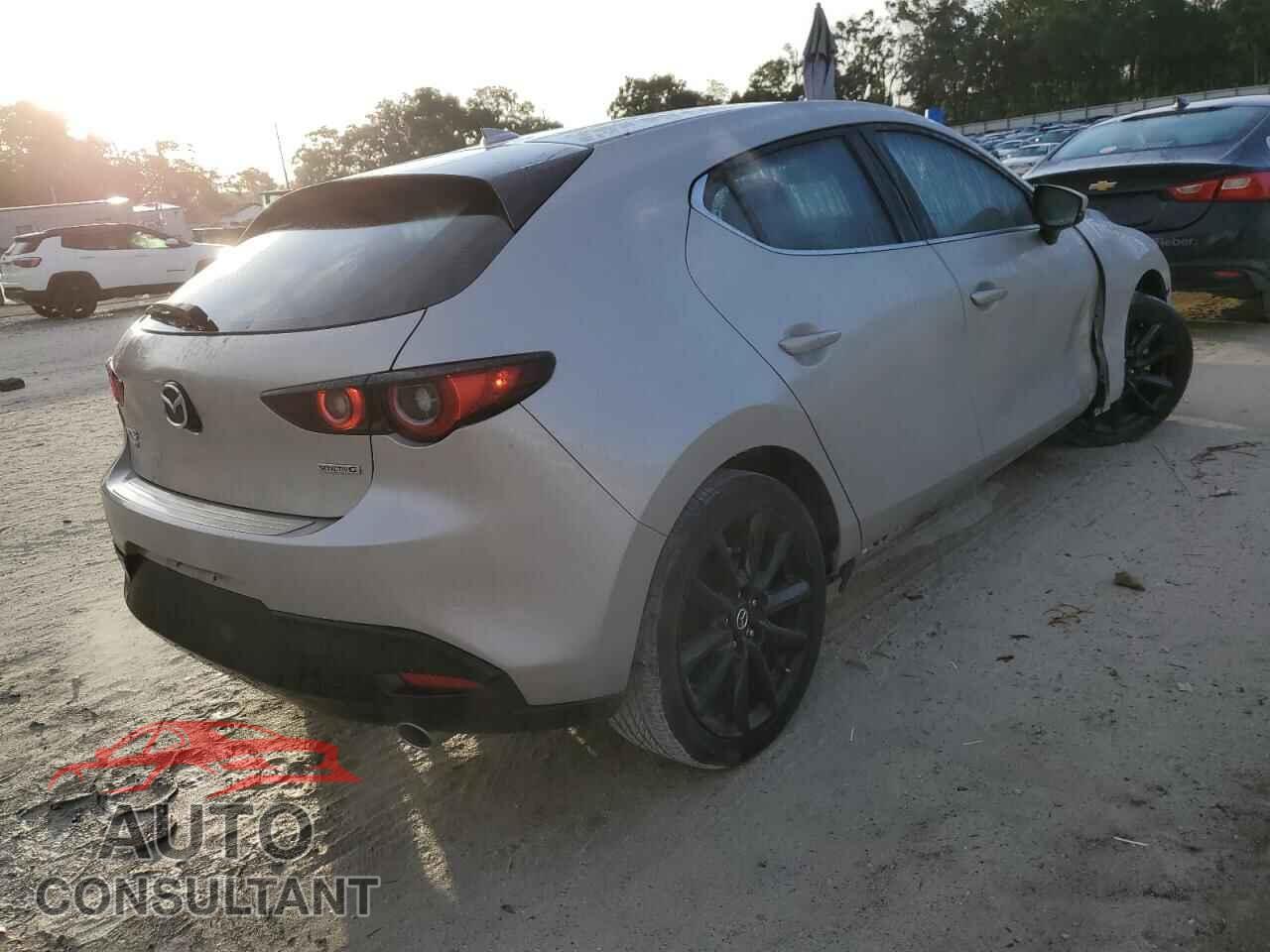 MAZDA 3 2022 - JM1BPBML3N1521915