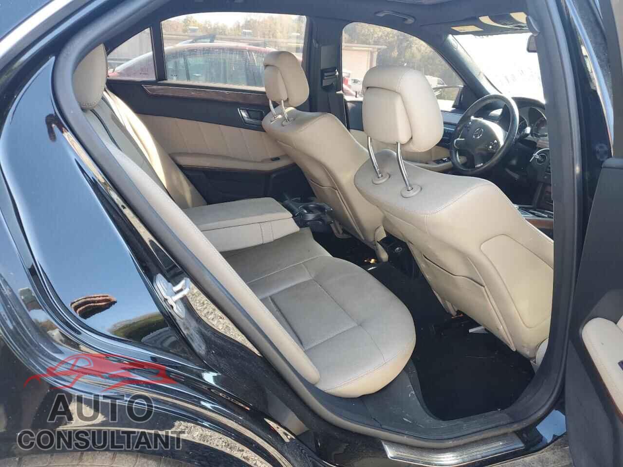 MERCEDES-BENZ E-CLASS 2011 - WDDHF8HB4BA462828