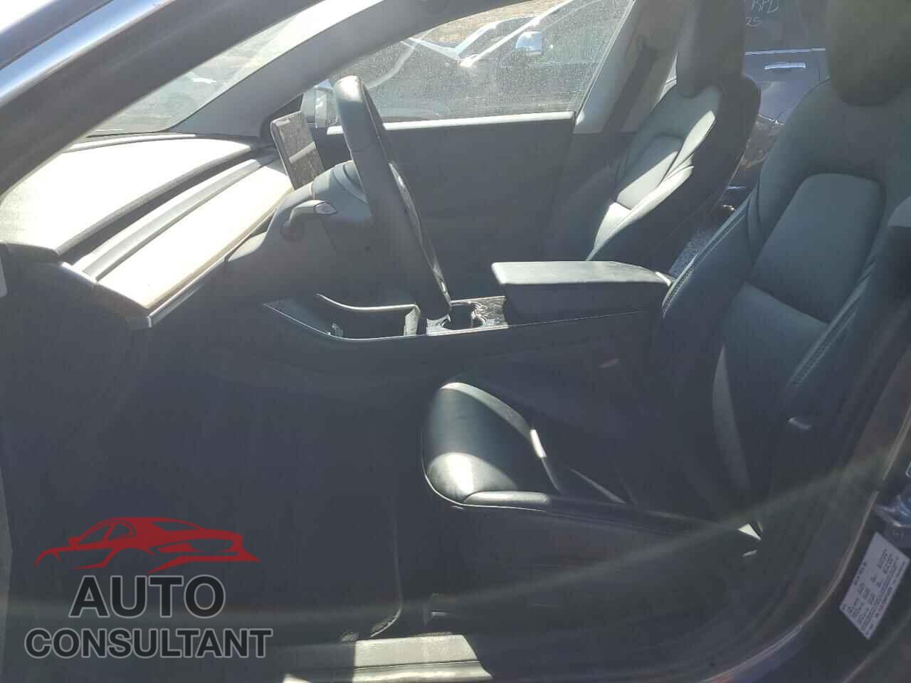 TESLA MODEL 3 2019 - 5YJ3E1EB6KF452229