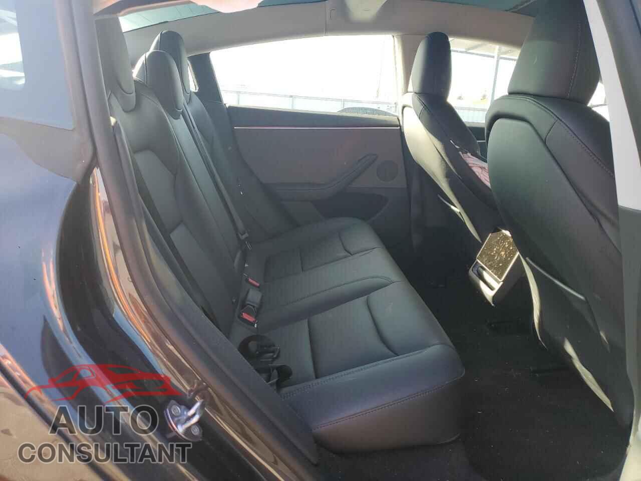 TESLA MODEL 3 2025 - 5YJ3E1EA1SF987380
