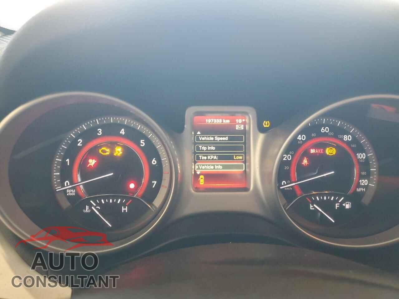DODGE JOURNEY 2017 - 3C4PDCBB1HT701910