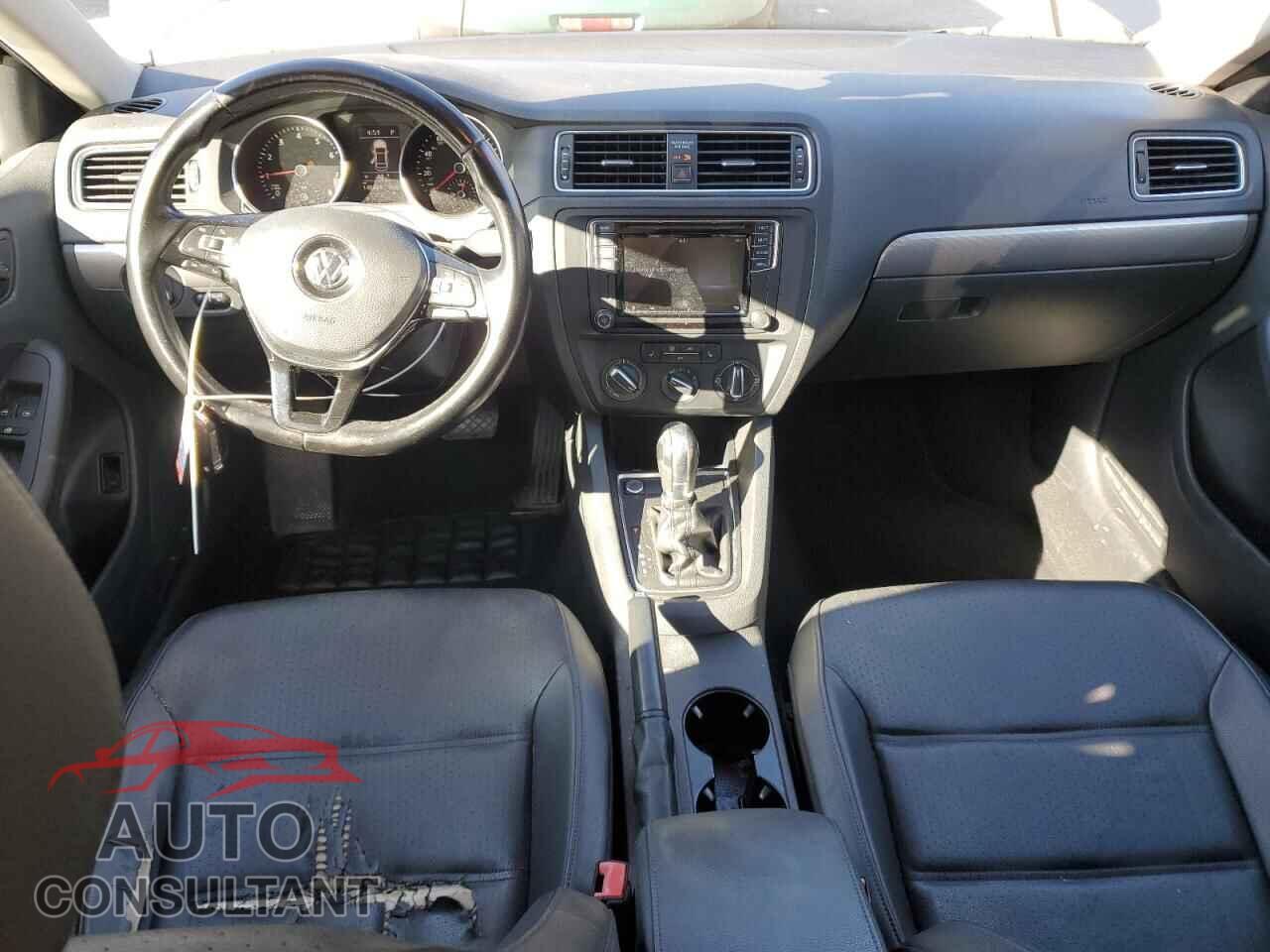 VOLKSWAGEN JETTA 2017 - 3VWDB7AJ3HM279252