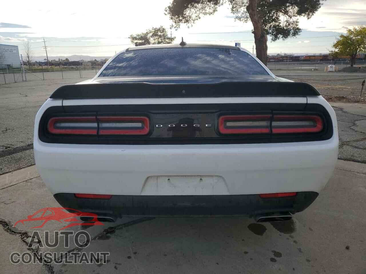 DODGE CHALLENGER 2018 - 2C3CDZFJ8JH142006