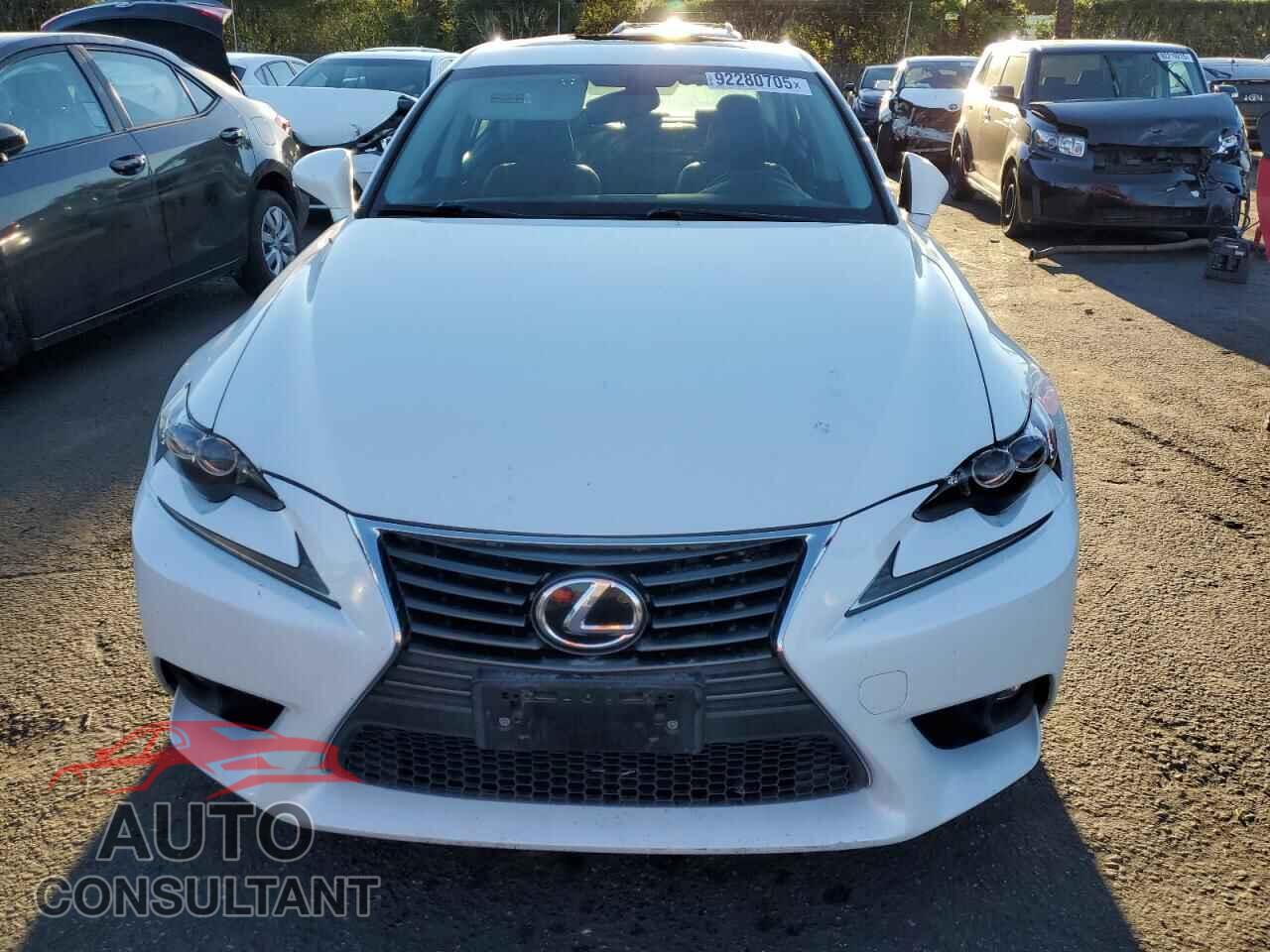 LEXUS IS 2015 - JTHBF1D20F5062002