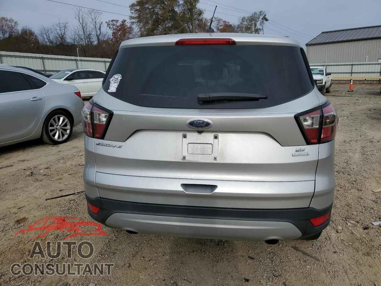 FORD ESCAPE 2017 - 1FMCU0GD7HUB77218