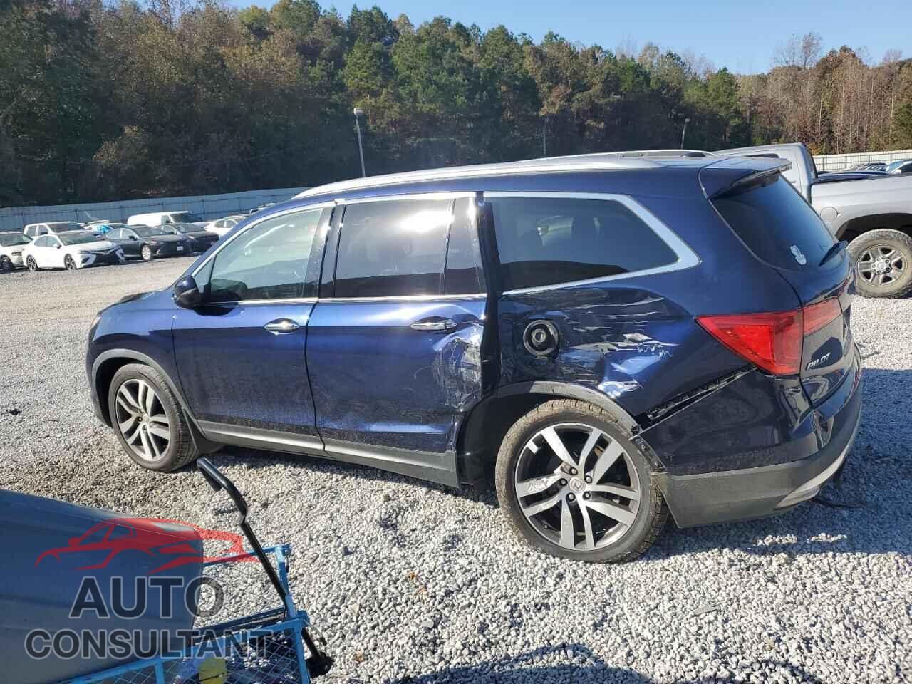 HONDA PILOT 2017 - 5FNYF6H05HB056084