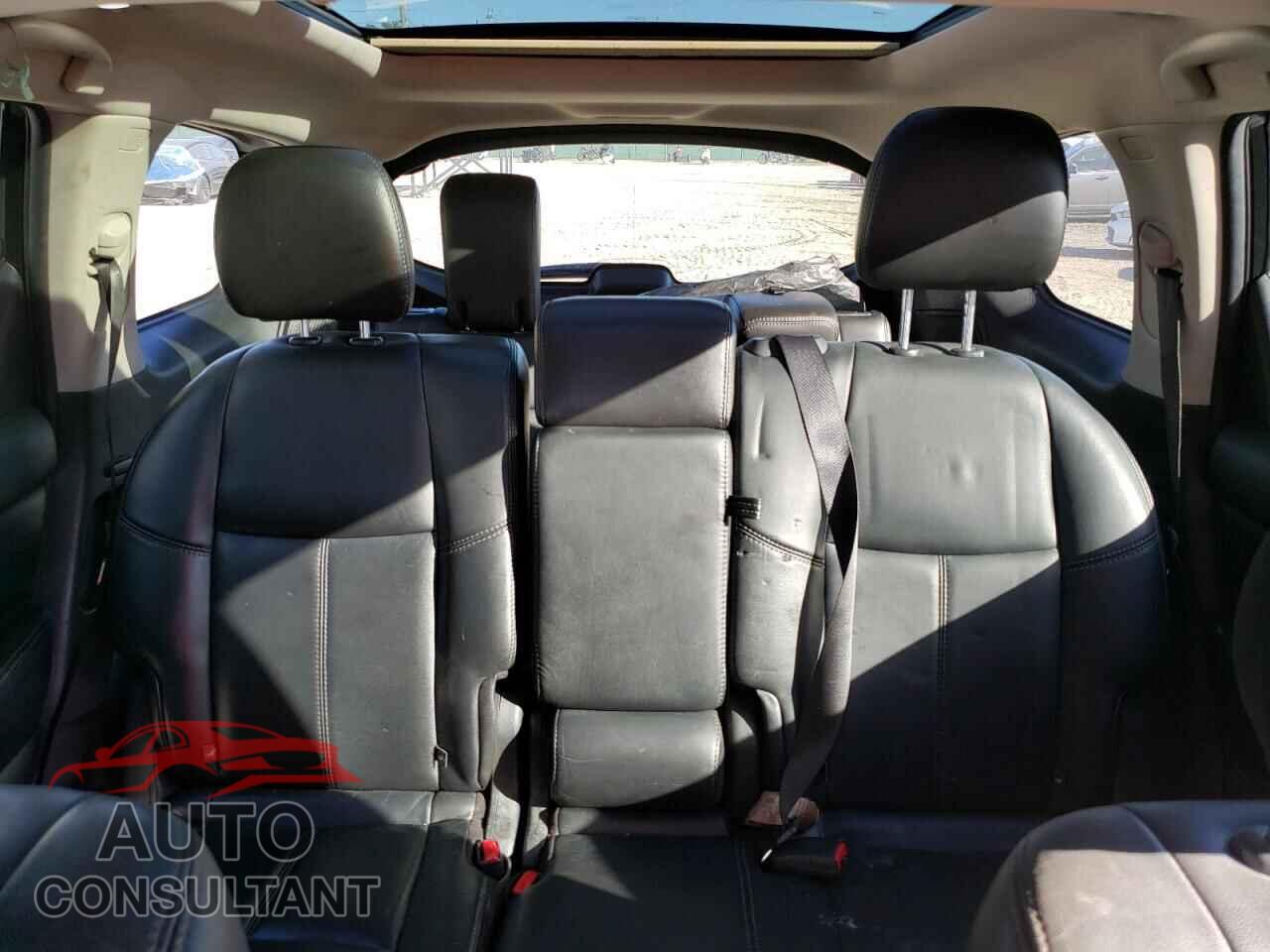 NISSAN PATHFINDER 2014 - 5N1AR2MMXEC682731