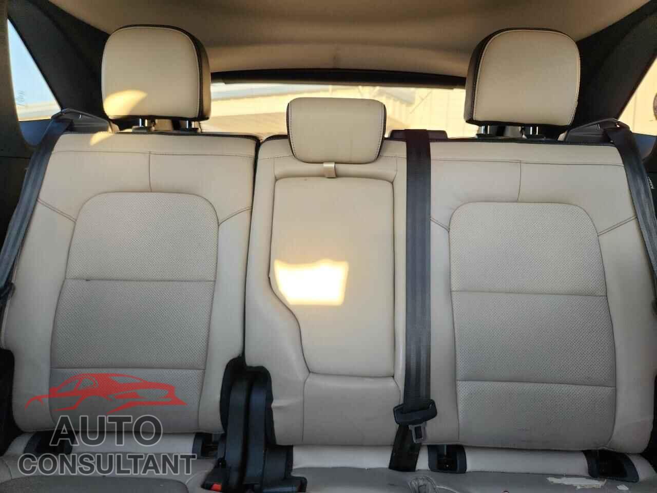 FORD ESCAPE 2020 - 1FMCU9J97LUA06096
