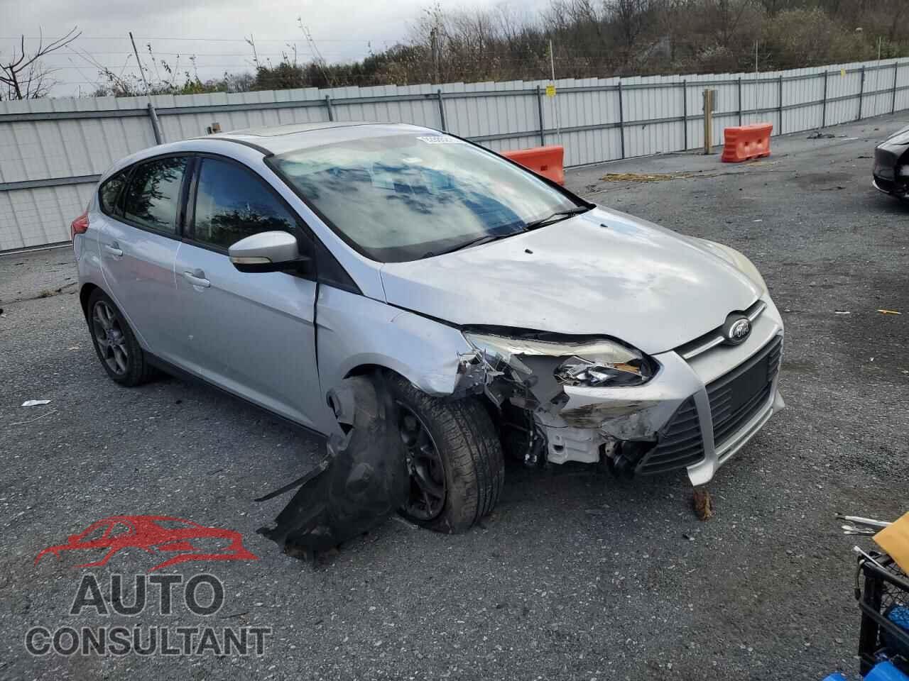 FORD FOCUS 2013 - 1FADP3K26DL216345