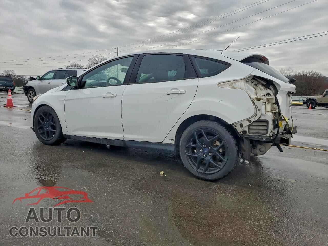 FORD FOCUS 2016 - 1FADP3K20GL218077