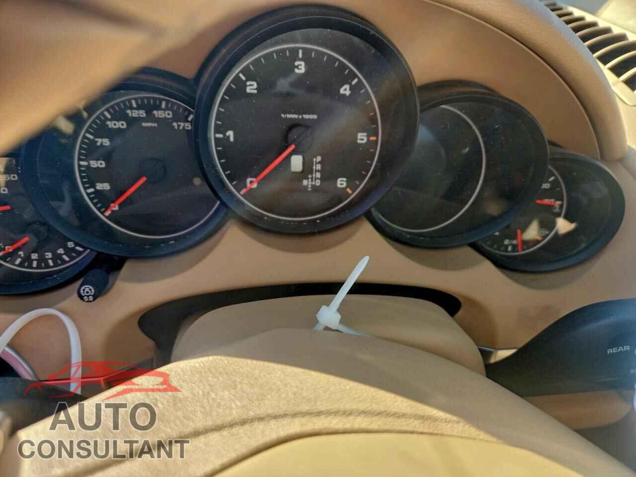 PORSCHE CAYENNE 2013 - WP1AF2A28DLA38500