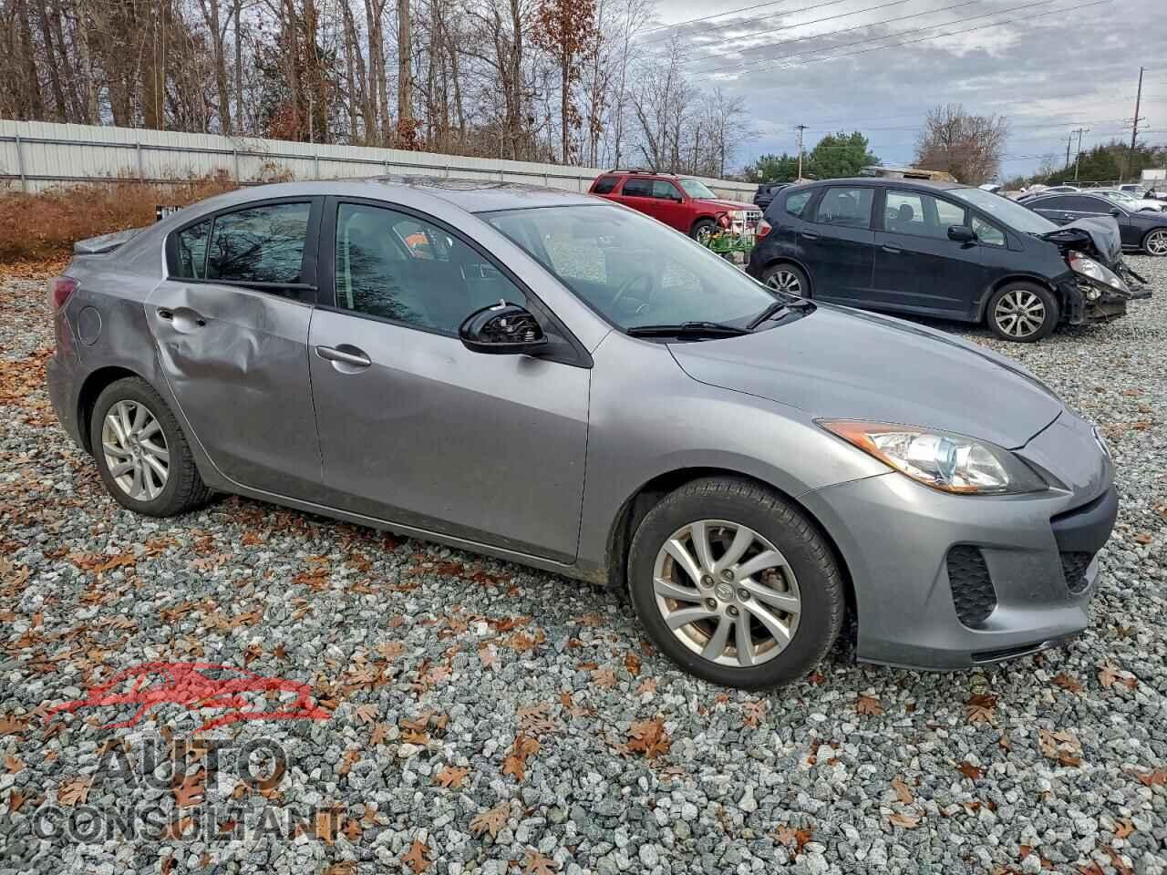 MAZDA 3 2012 - JM1BL1W73C1556523