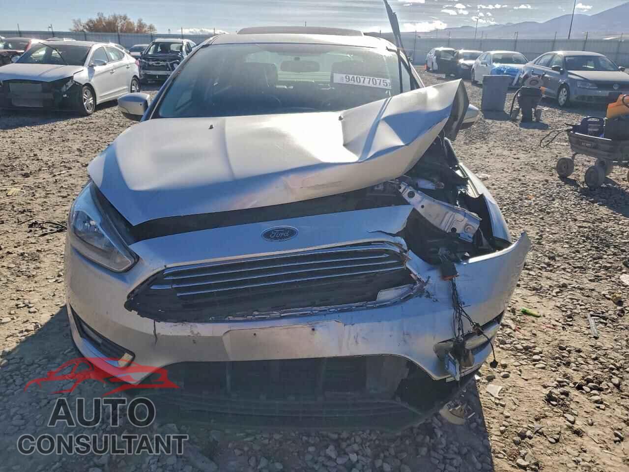 FORD FOCUS 2017 - 1FADP3J26HL272387