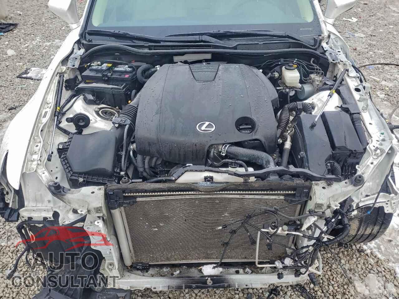 LEXUS IS 2015 - JTHCF1D22F5021987
