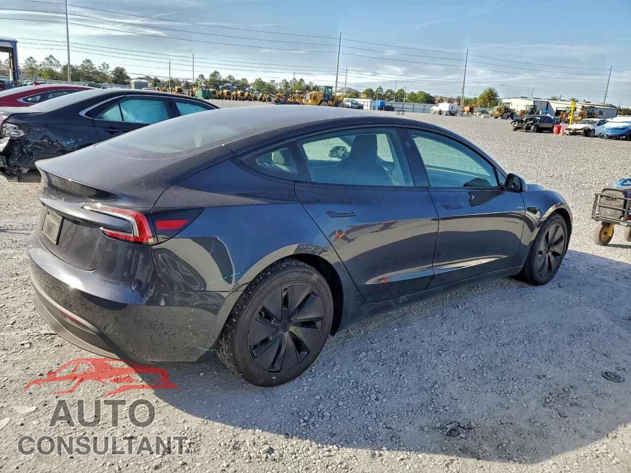 TESLA MODEL 3 2024 - 5YJ3E1EA5RF754838