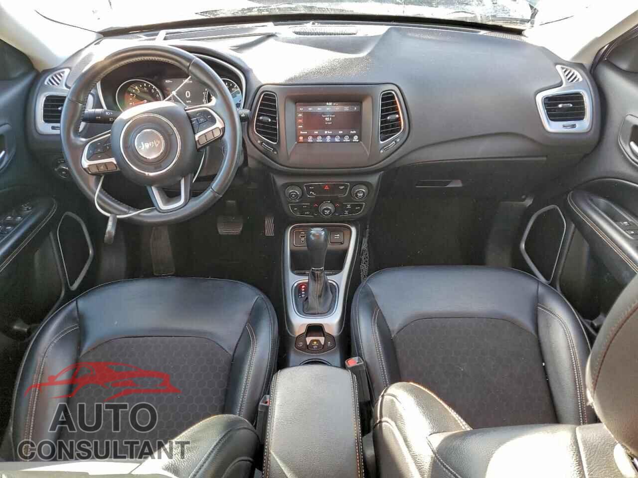 JEEP COMPASS 2017 - 3C4NJCBB8HT632908