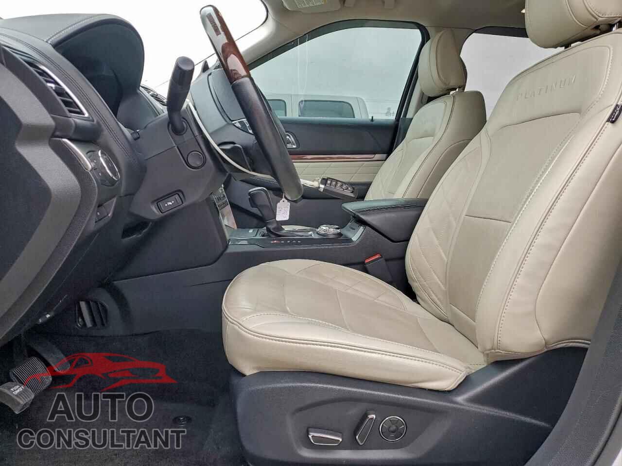 FORD EXPLORER 2018 - 1FM5K8HT8JGB96951