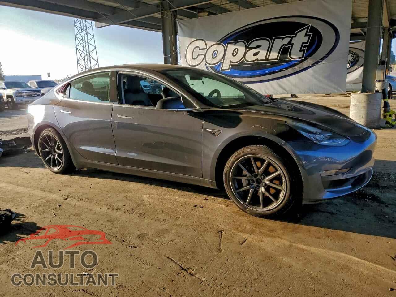 TESLA MODEL 3 2019 - 5YJ3E1EB3KF510247