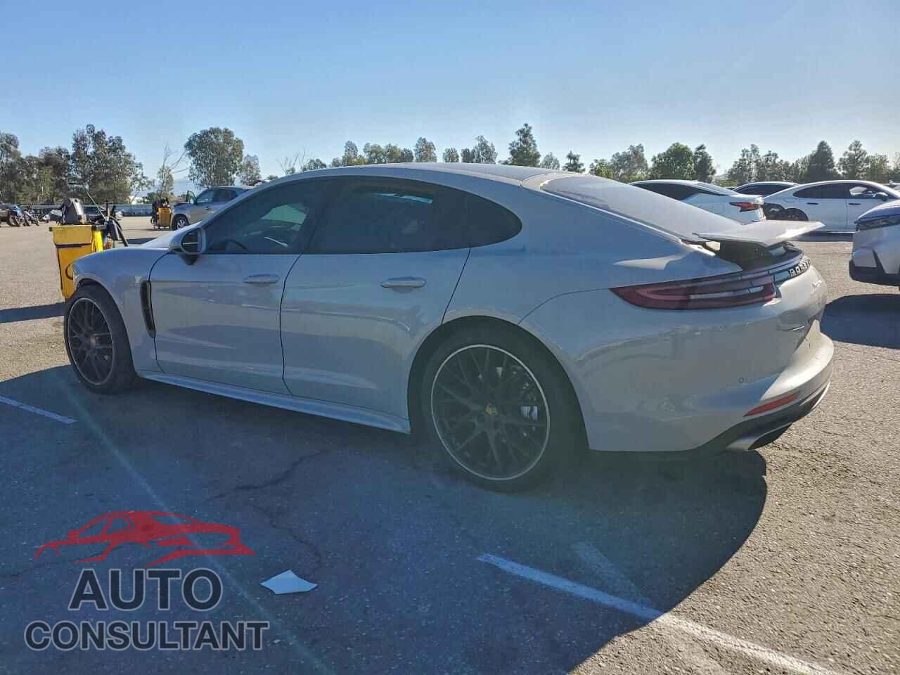 PORSCHE PANAMERA 2018 - WP0AA2A75JL114259