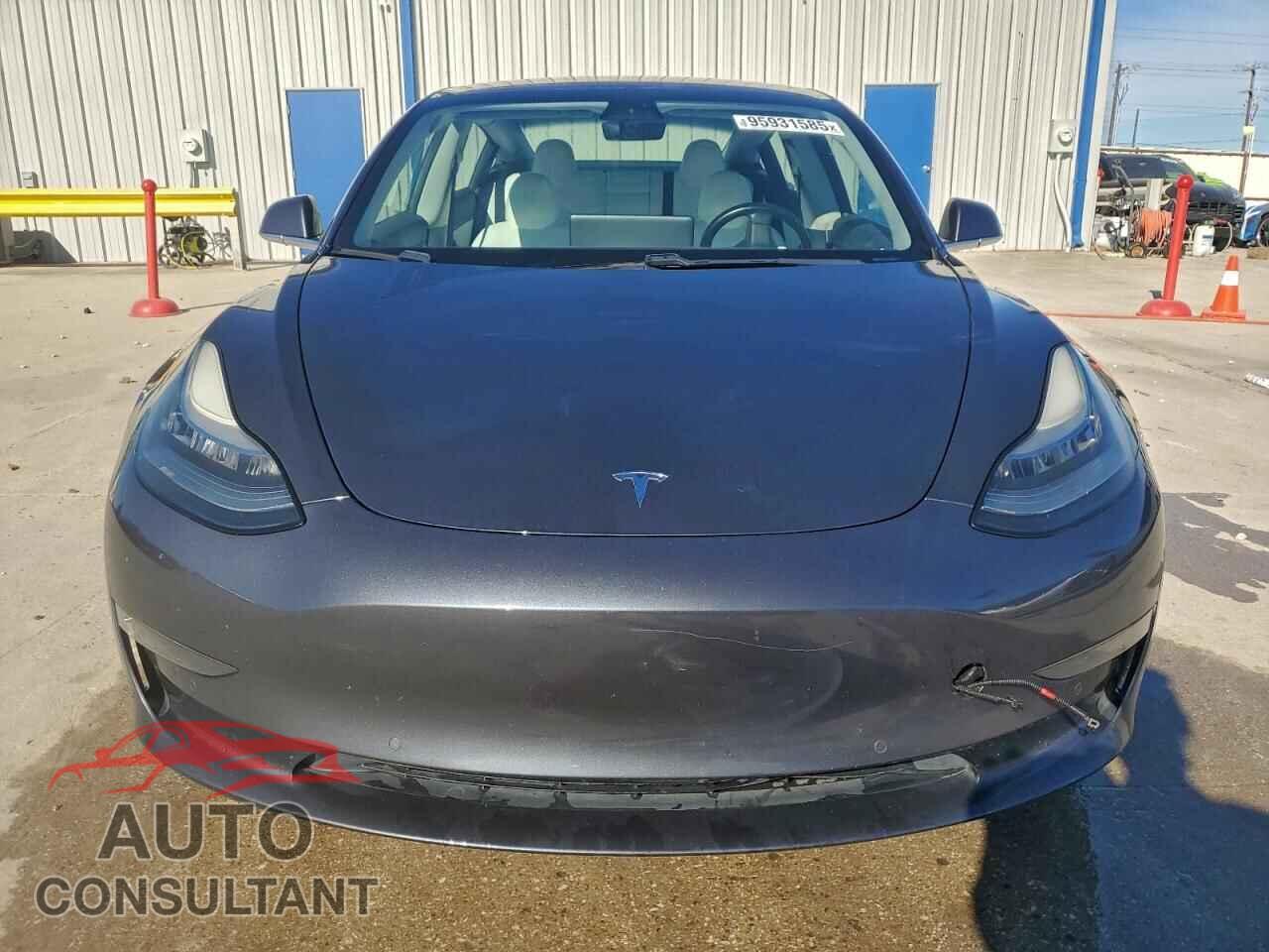 TESLA MODEL 3 2018 - 5YJ3E1EA6JF169075