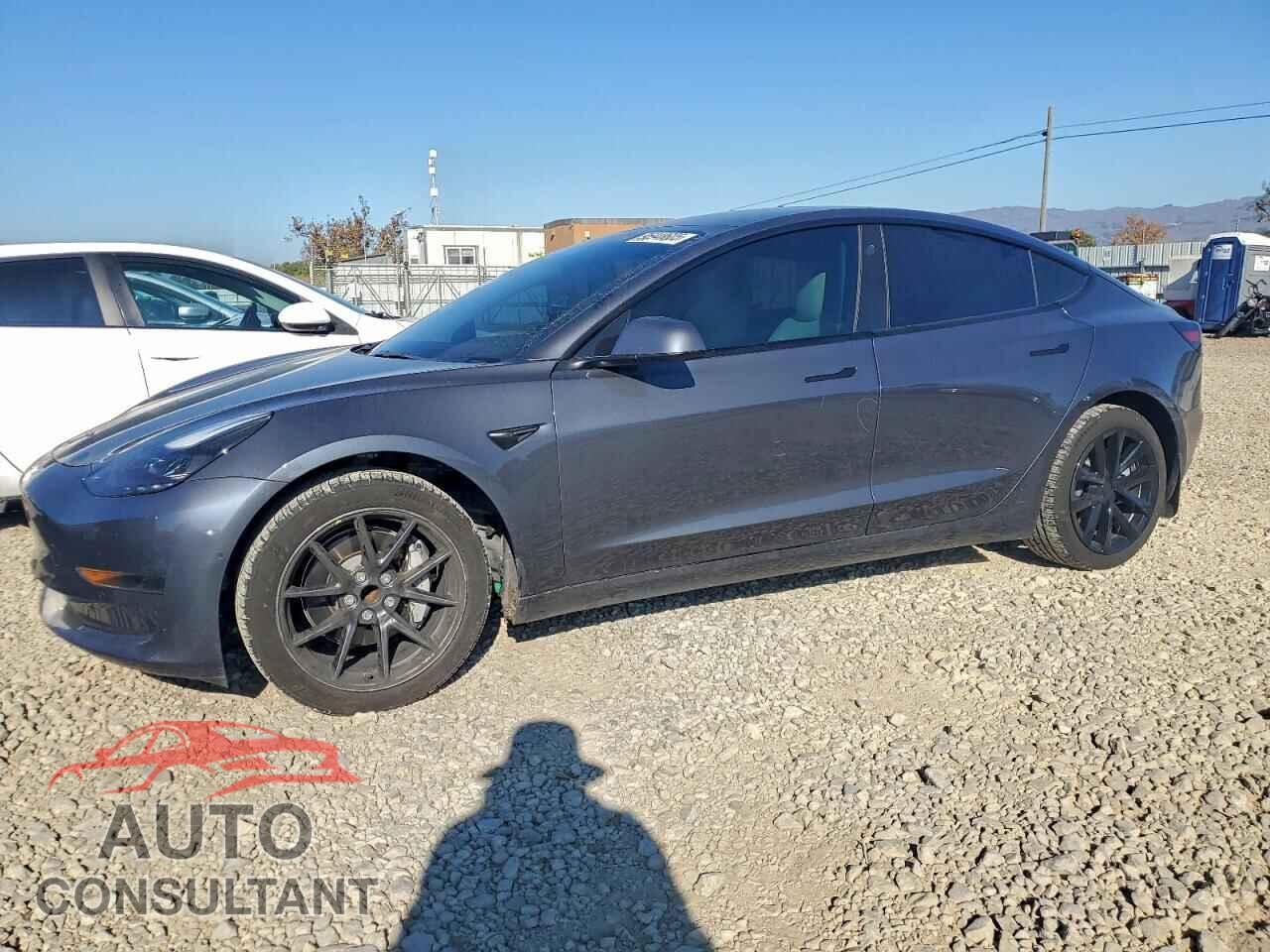 TESLA MODEL 3 2022 - 5YJ3E1EA9NF153328