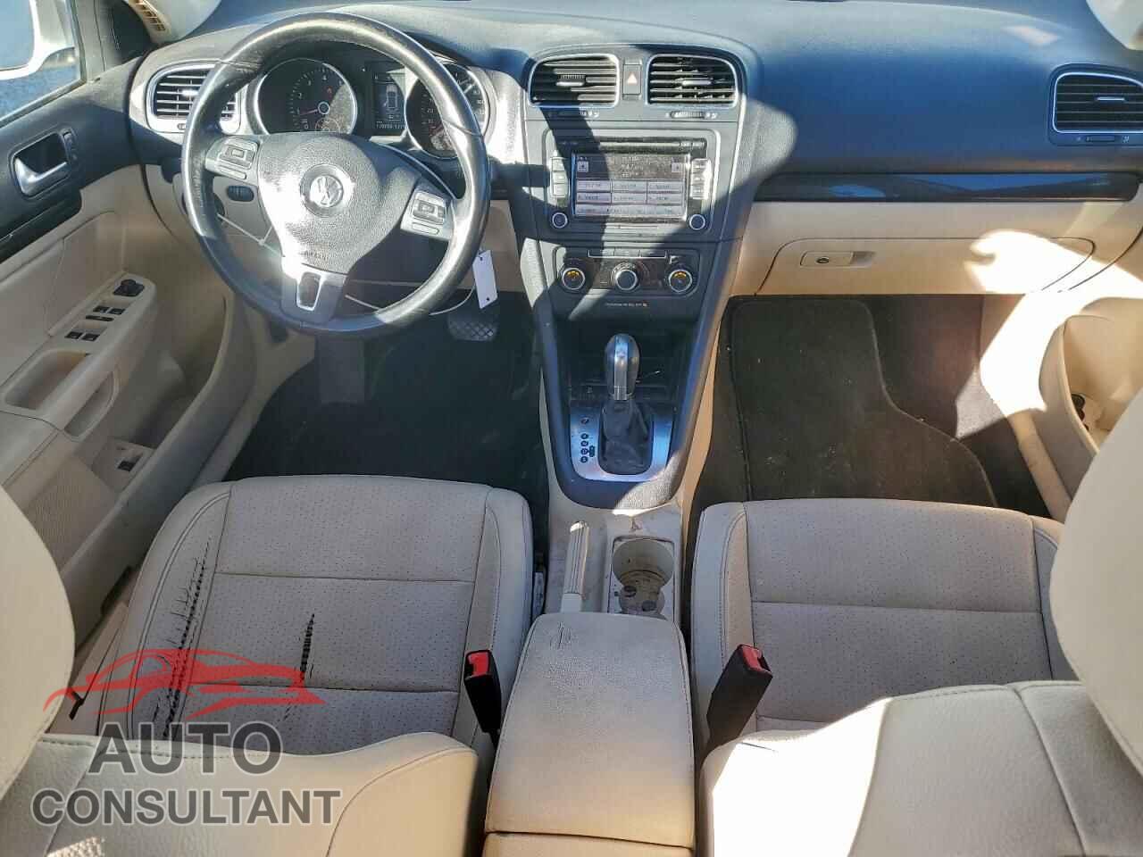 VOLKSWAGEN JETTA 2011 - 3VWPZ7AJXBM706345
