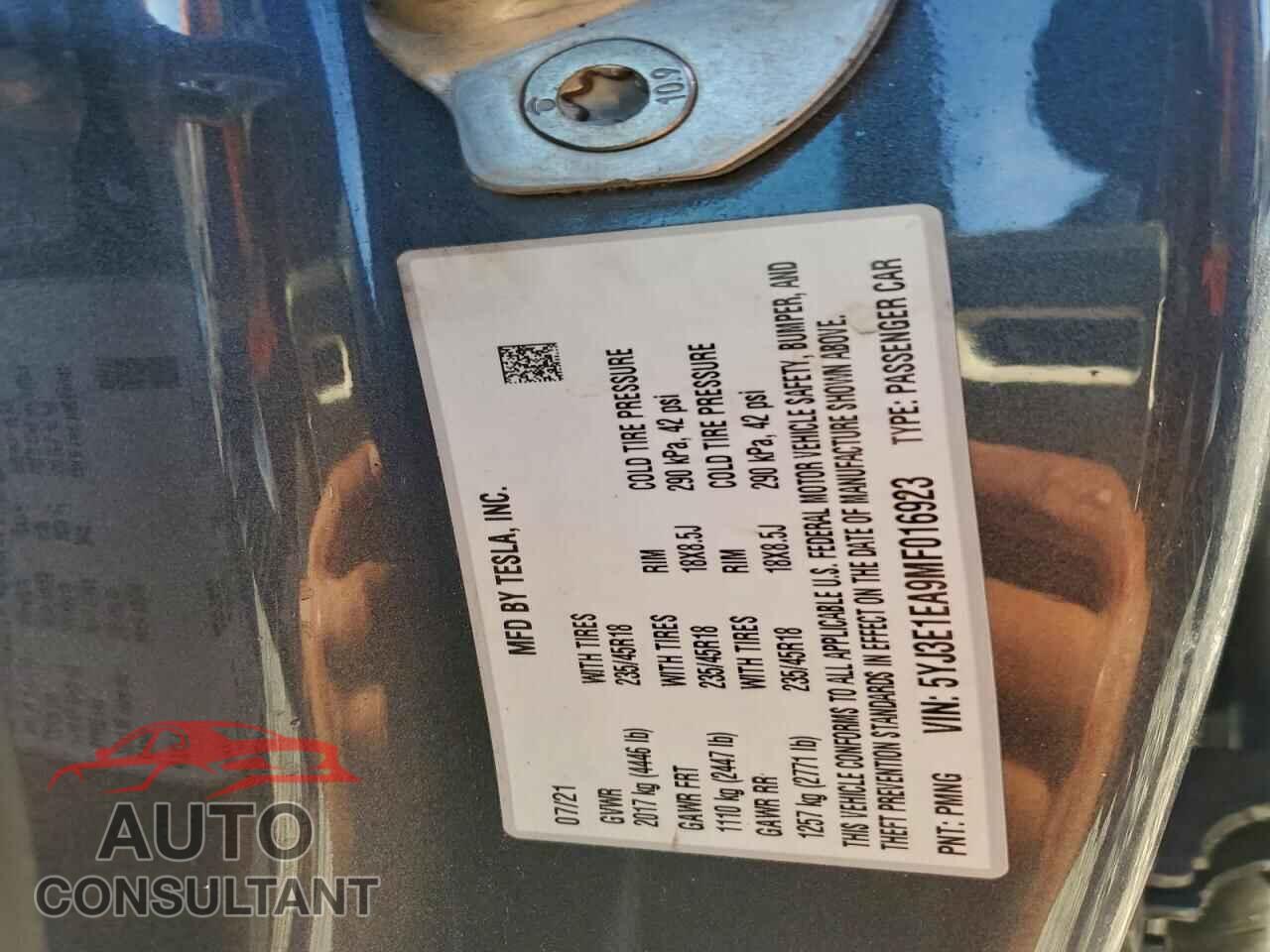 TESLA MODEL 3 2021 - 5YJ3E1EA9MF016923