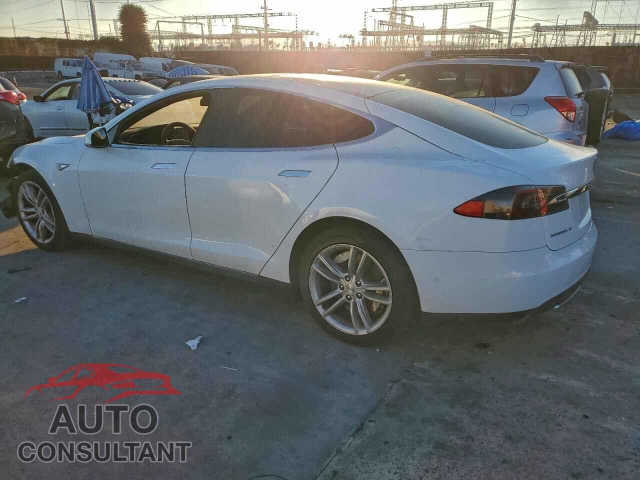 TESLA MODEL S 2016 - 5YJSA1E12GF129530
