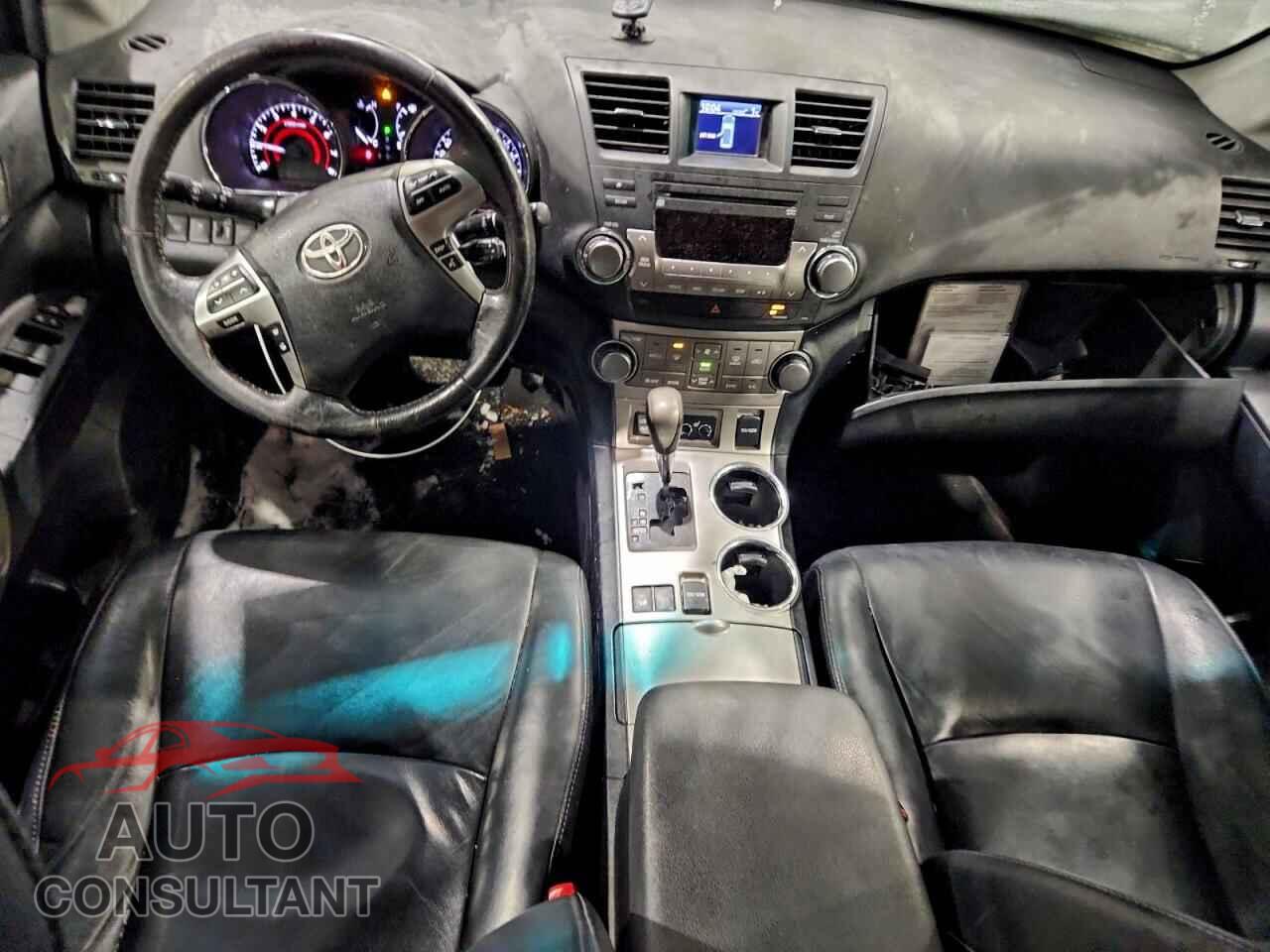 TOYOTA HIGHLANDER 2012 - 5TDBK3EH2CS145335