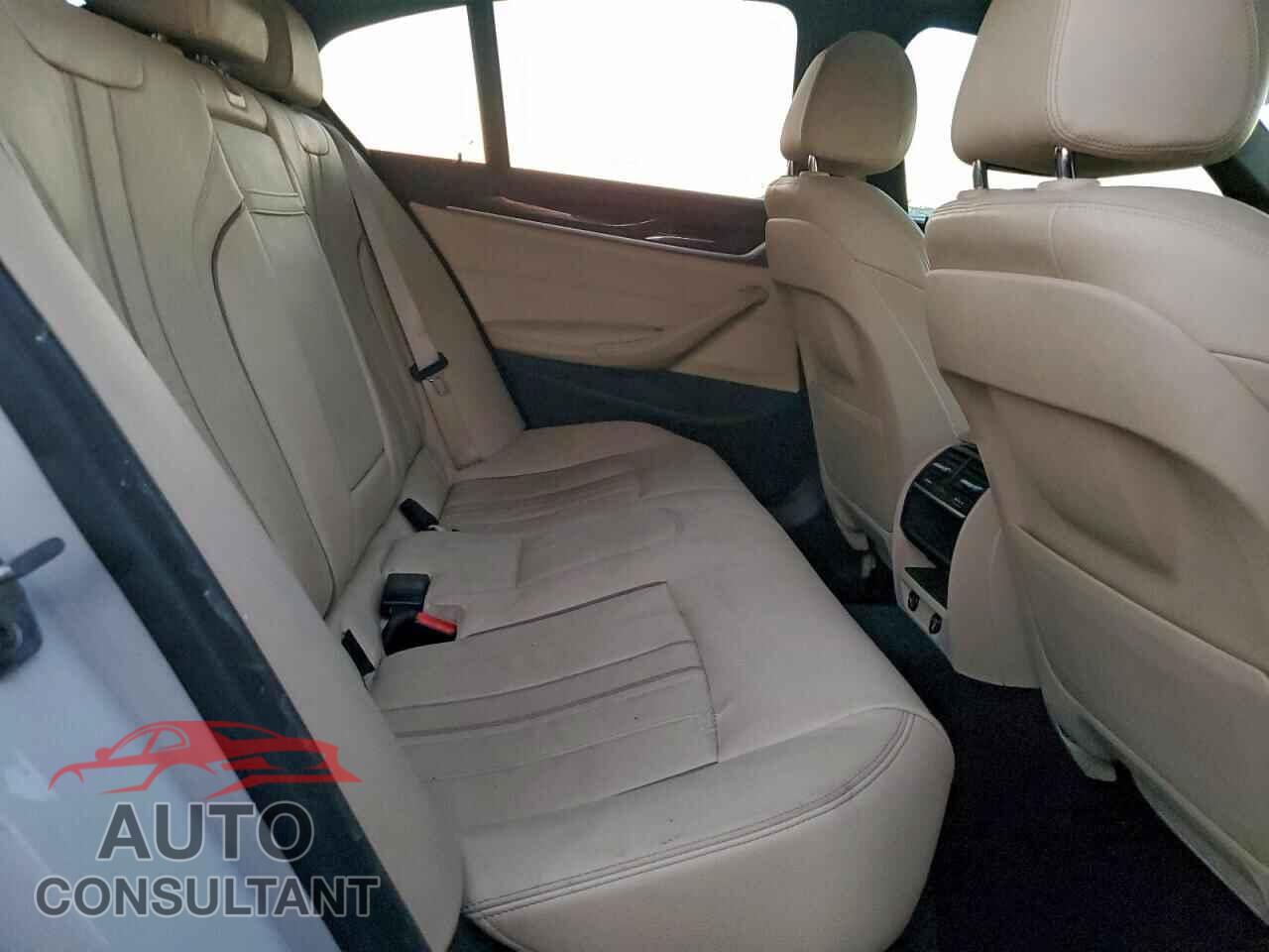 BMW 5 SERIES 2017 - WBAJA5C37HG896320