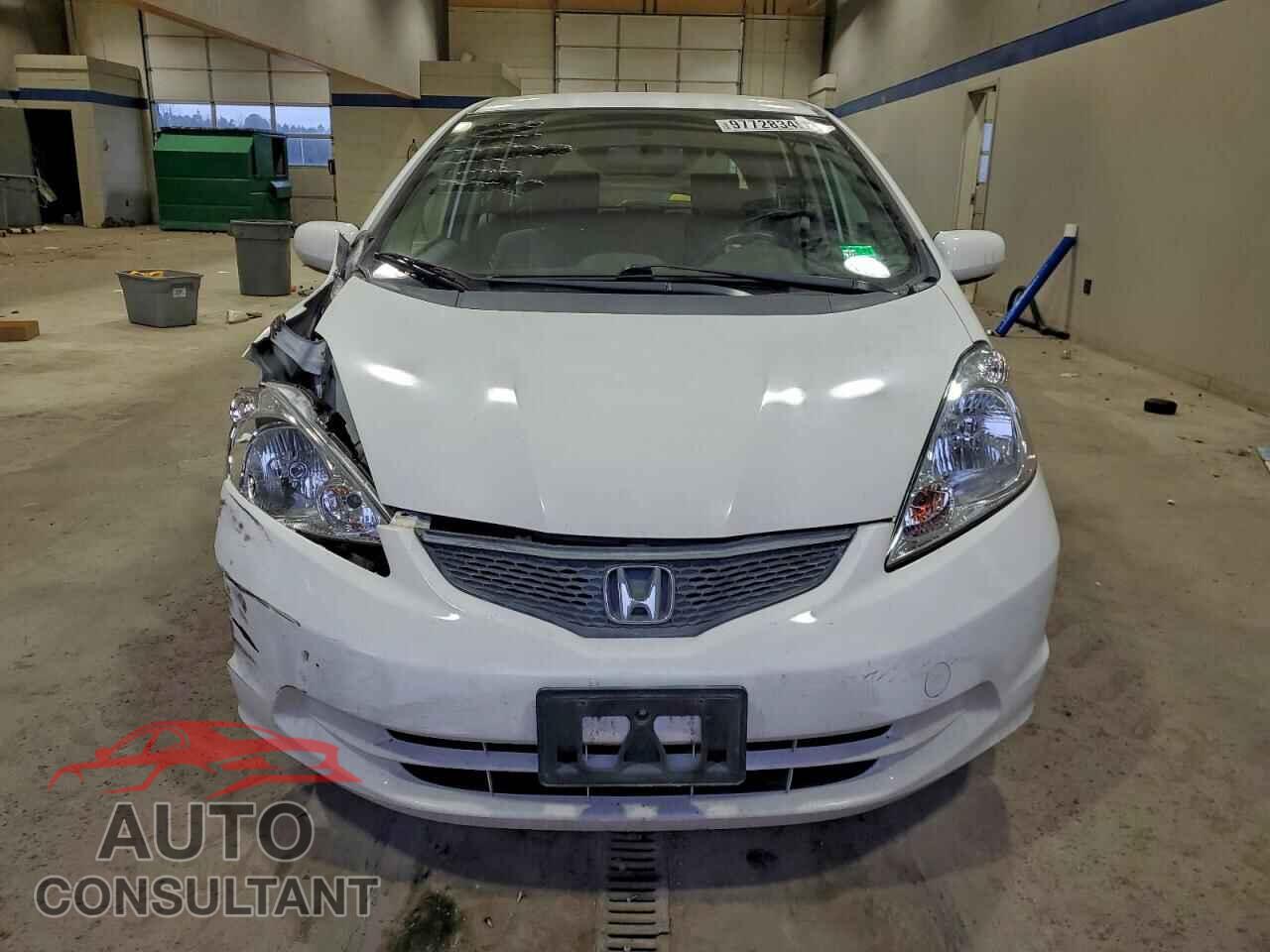 HONDA FIT 2013 - JHMGE8H3XDC067169