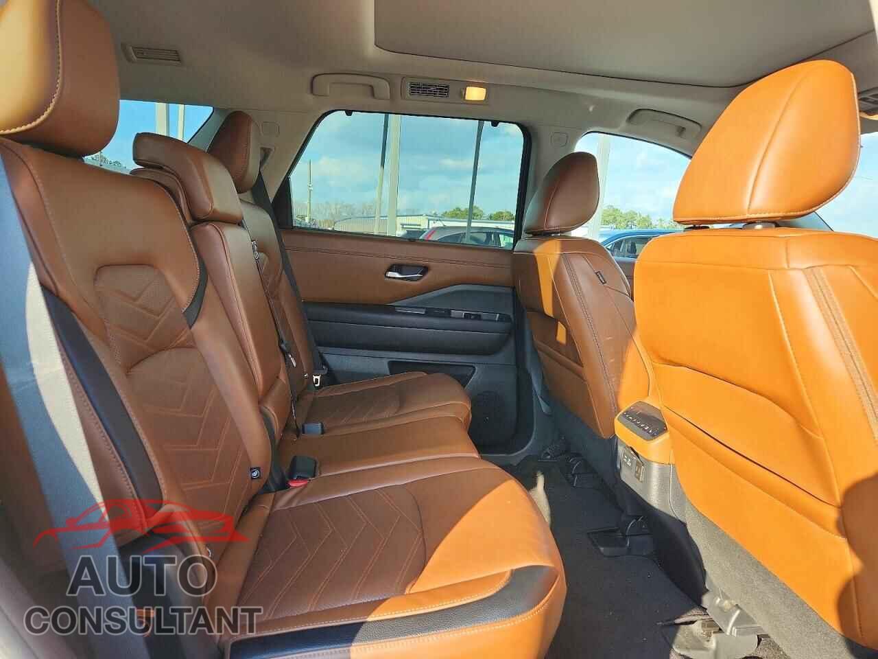 NISSAN PATHFINDER 2023 - 5N1DR3DG9PC201917