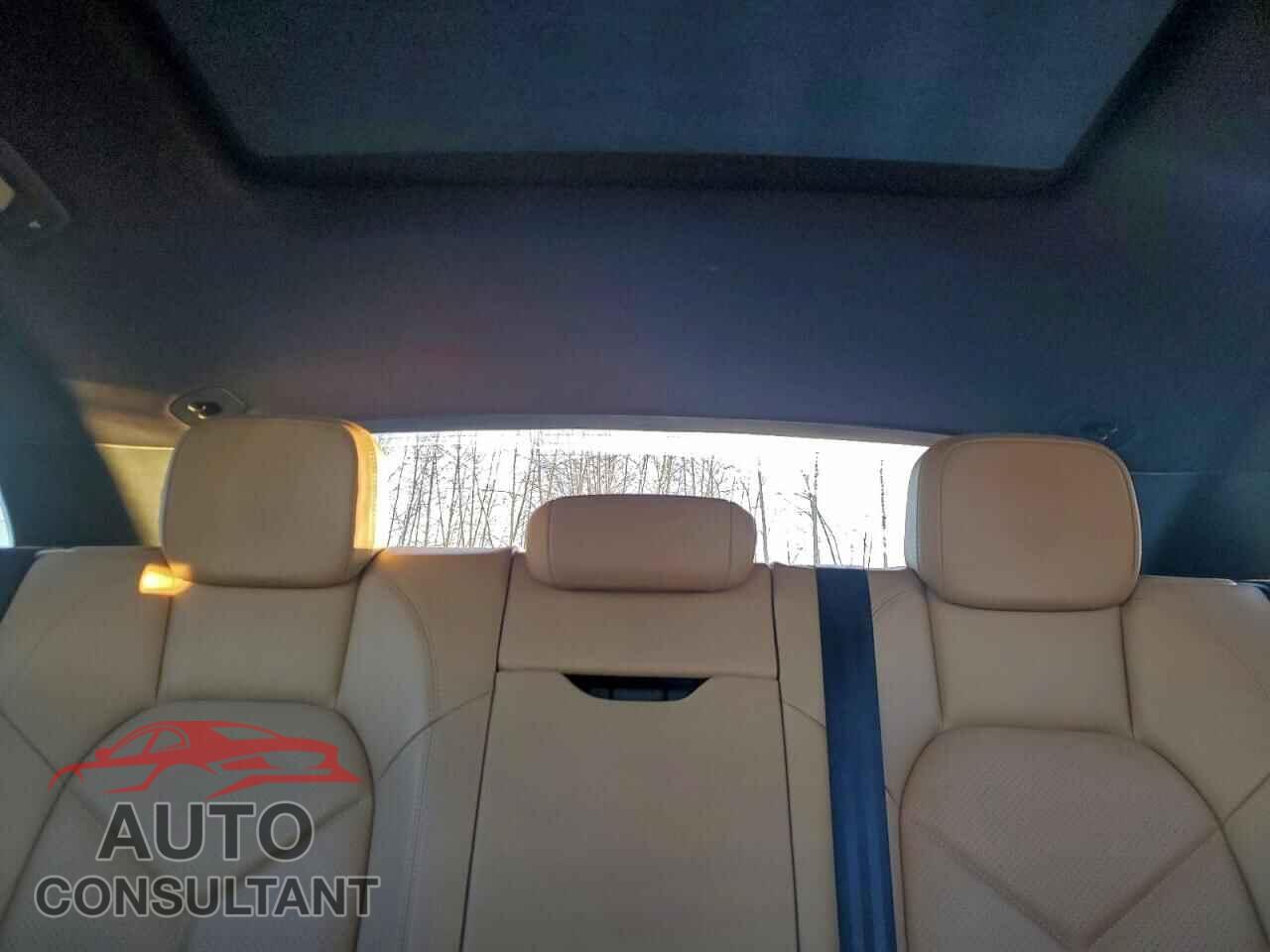 PORSCHE MACAN 2017 - WP1AA2A52HLB04716