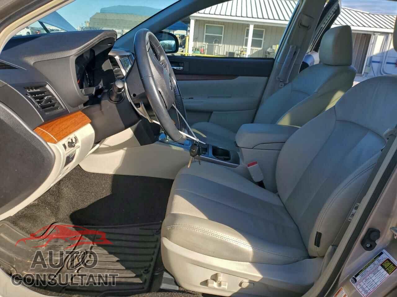 SUBARU OUTBACK 2014 - 4S4BRCNC4E3313718