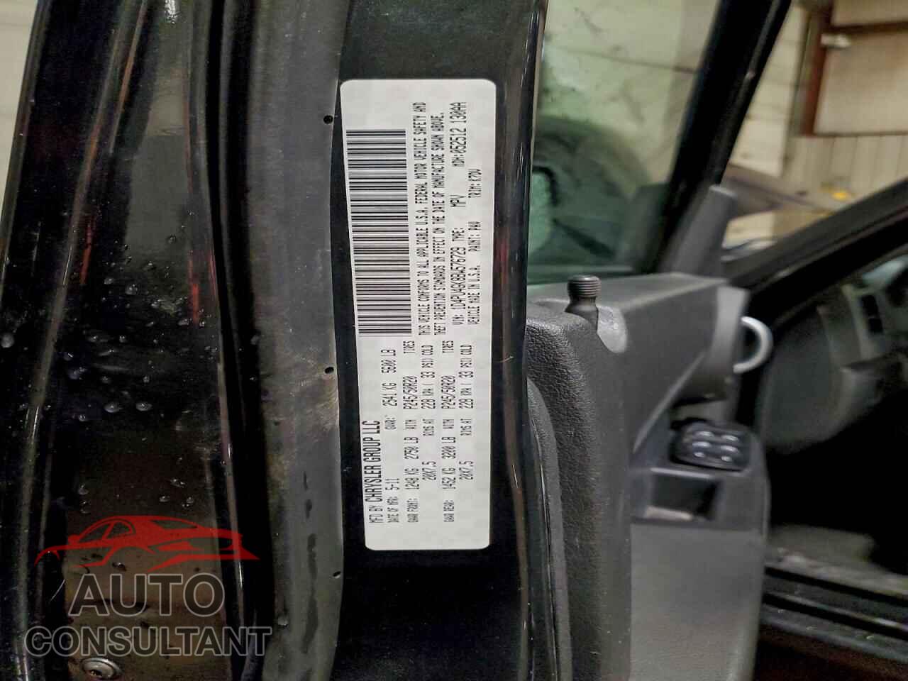 DODGE NITRO 2011 - 1D4PU4GK8BW576729